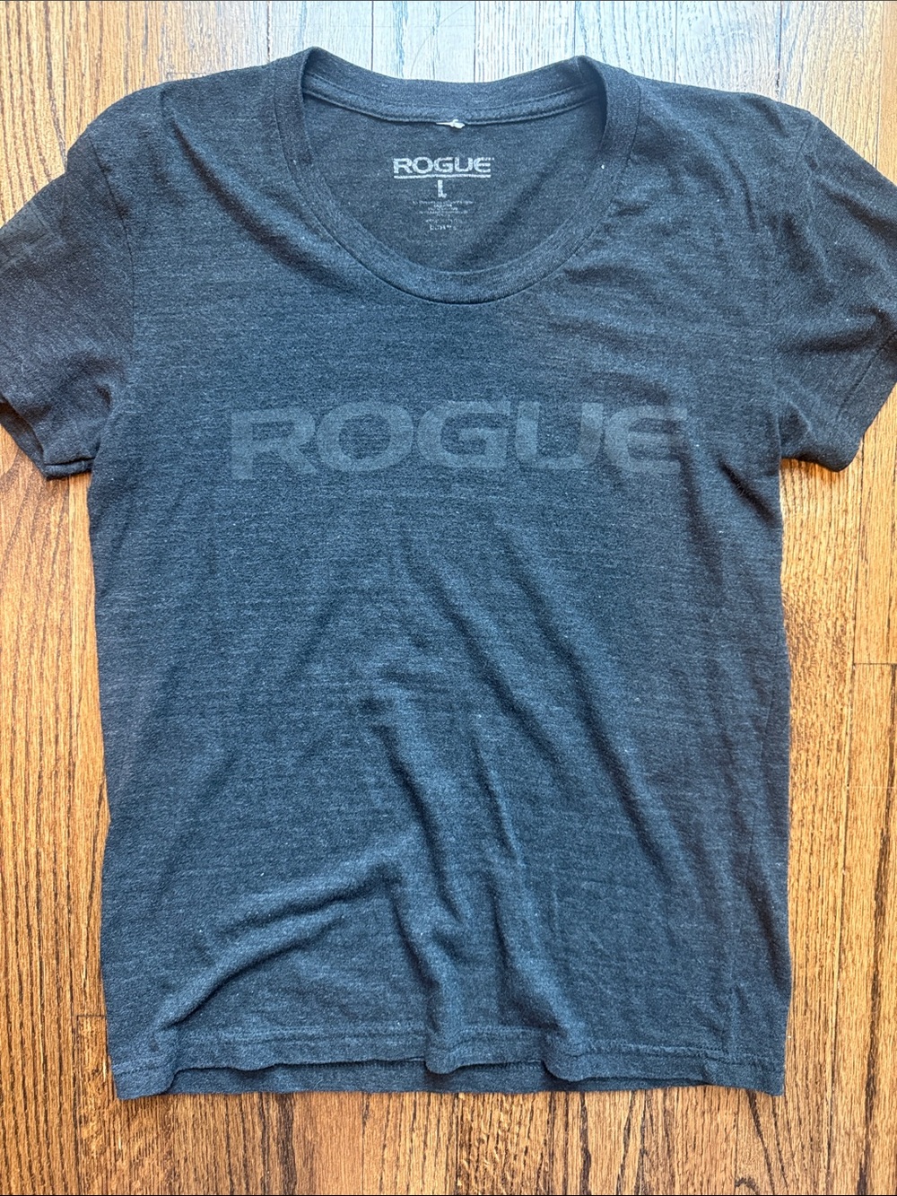Rogue Women’s Black Heather Short-Sleeve Logo Tee